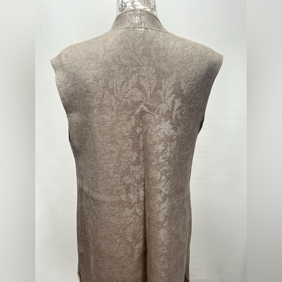CHICO’S Taupe with silver paisley print sleeveless reversible duster size S - Picture 9 of 14